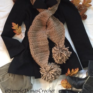 Easy Crochet Scarf Pattern, Simba Scarf, Crochet Scarf with Pompoms, Easy Wrap Scarf, Crochet Scarf with Bulky Yarn, Warm Winter Scarf