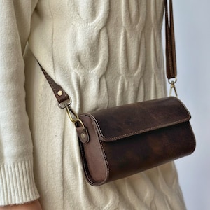 Petit sac à main en cuir « Charis » avec bandoulière amovible