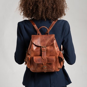 LEATHER BACKPACK WOMEN lifetime backpack full grain leather in 3 sizes