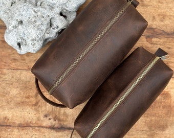 Men's set of two toiletry bags