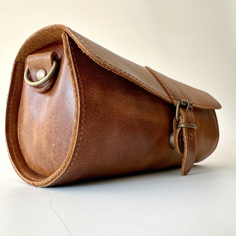 Kleine Vintage-Stil Umhängetasche Crossbody-Bag mit abnehmbaren Träger Tyche Bild 5