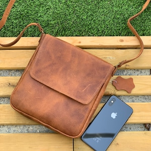 Small Leather Crossbody Purse Handmade Full Grain iPhone Bag