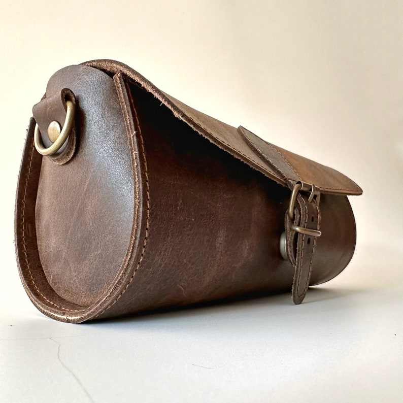 Kleine Vintage-Stil Umhängetasche Crossbody-Bag mit abnehmbaren Träger Tyche Bild 3