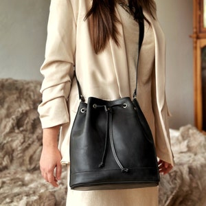 Leather bucket bag, leather pouch with drawstring, shoulder bag women full grain leather image 6