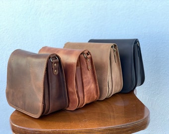 LEATHER PURSE WOMEN cross body  real leather in 3 colors, unisex design . iPhone bag, Crossbody purse, personalised gift