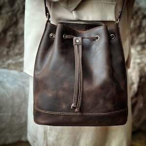 Leather bucket bag, leather pouch with drawstring, shoulder bag women full grain leather image 2