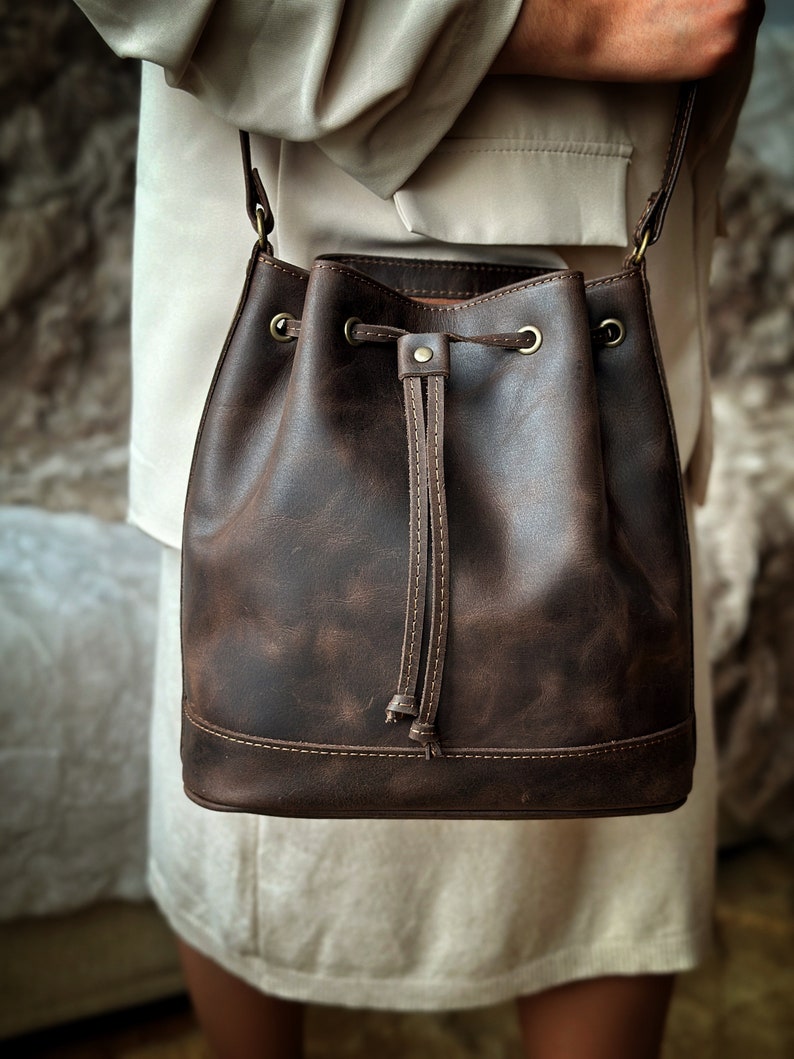Leather bucket bag, leather pouch with drawstring, shoulder bag women full grain leather image 2