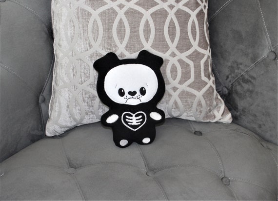Black gothic sofa outlet