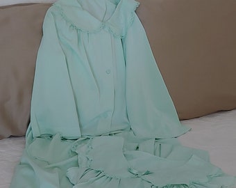 1960s PEIGNOIR SET SHADOWLINE brand, mint green knee length, lace trimmed robe and gown, new/unworn