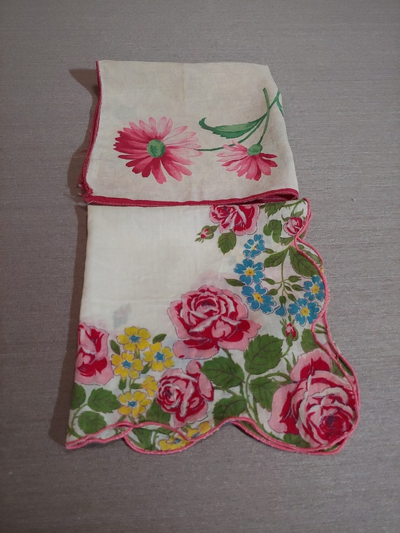 Ladies vintage hankies Gem