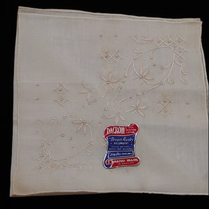 LADIES MADEIRA HANKERCHIEF - 1960s new with tag - white dacron and Egyptian cotton