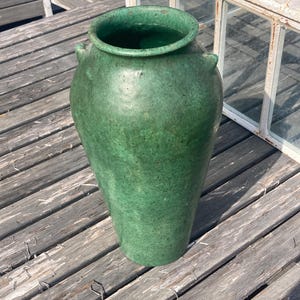 Vintage Arts and Crafts Matte Frog Skin Green Double Handled Art Pottery 11”  Vase Unknown Maker