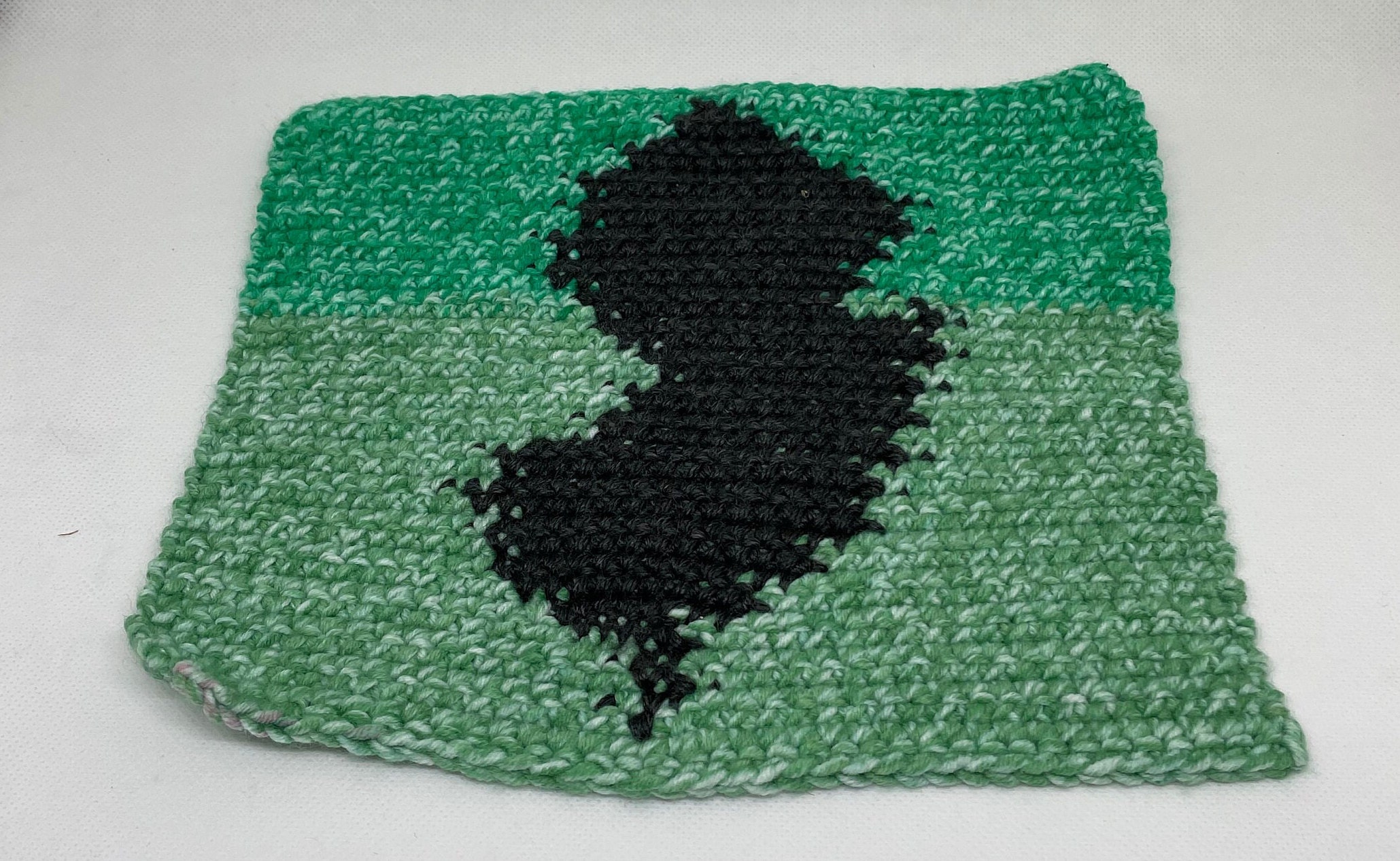 40 Graph C2C Crochet Patterns: Boost Your Skills With These Unique Designs 32 New Jersey Throw Pillow