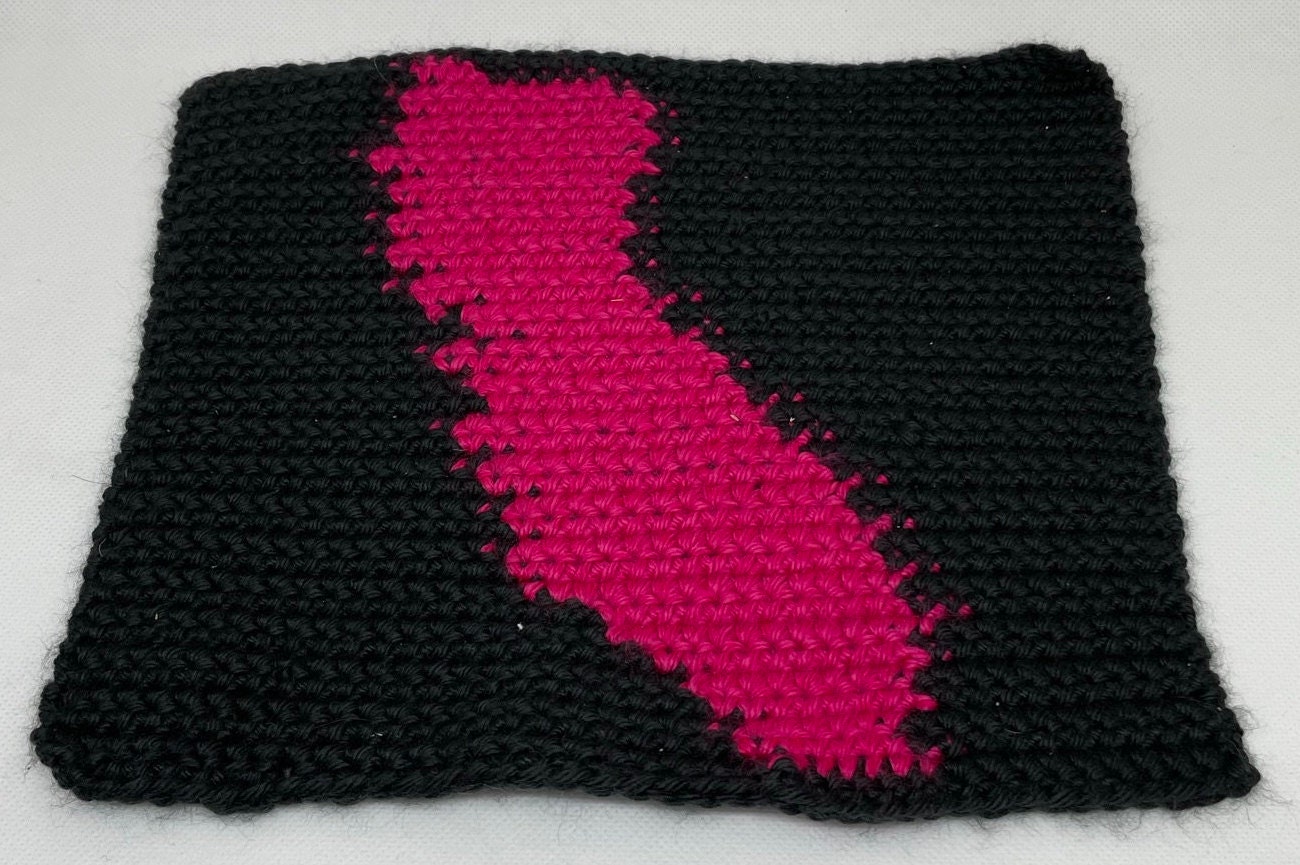 36 Crochet Pixel Charts with Tapestries, Blankets, Pillows, and Graphs 23 California Throw Pillow