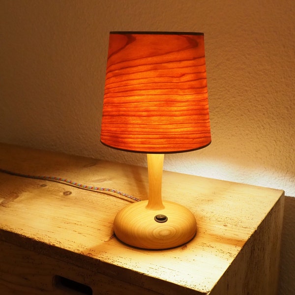 Cherry wood bedside lamp with cone shade | Natural reading lamp from cherry wood | Design lamp with custamizable fabric cable
