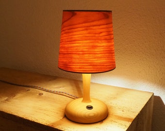 Cherry wood bedside lamp with cone shade | Natural reading lamp from cherry wood | Design lamp with custamizable fabric cable
