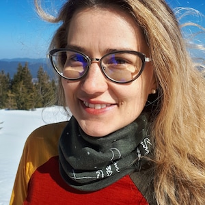 Merino Wool Neck Gaiter with Mountain Print | 100% Merino Head Band | Ski Scarf | Face Cover | Wool Bandana | Neck Warmer