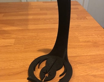 Simple Lightsaber Stand - Jedi or Sith