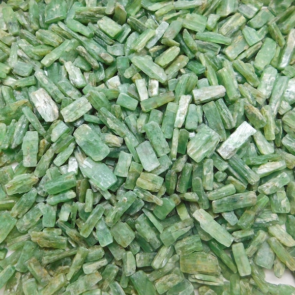 AAA Quality Kyanite Rough Gorgeous Green Kyanite Crystal Cabochon Genuine Kyanite Stick Gemstone Wholesale Kyanite Blade Wire Wrapping Stone