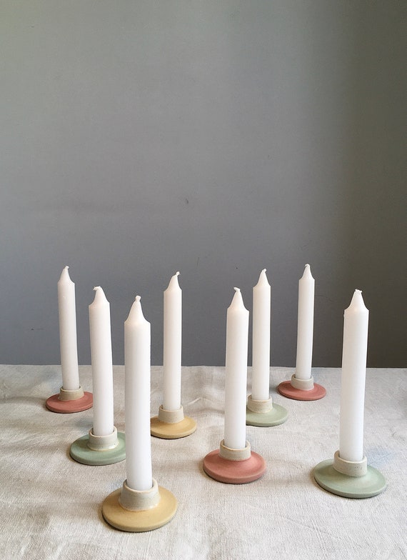 Kerzenständer für Stabkerze, Tafelkerze, Blütenvase, Keramik ausBerlin, minimalistische Tischdeko für ein schönes Ambiente, nordische Wohndeko