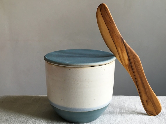 Französisches Butterfaß Für Ganze/halbe Butter, Handgedrehte Runde Butterdose, Zeitlos & Minimalistisch, Butterkühler, Keramik Handgefertigt
