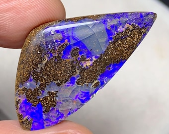 Cabujón de ópalo natural de roca - 17,09 quilates • 33,6 x 17,3 x 4,3 mm -