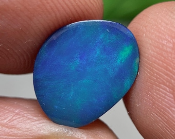 Natural Coober Pedy Opal Doublet Cabochon (10.8x8.6x3.2 MM - 2.58 Cts)