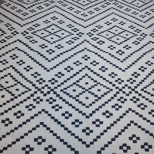 5x7 black and white Afghan Kilim Hand Woven kilim, Geometric Wool durri rug, Flat Weave Kilim, Turkish Kilim, wool rug in Cheap Price,