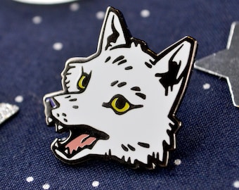 Enamel Pin 'White Fox' 3cm - Hard Enamel, Lapel Pin, Badge, Fox, Arctic Fox, Animal, Cute, Gift, Accessory, Jewellery
