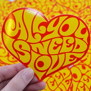 Pegatina de vinilo, 'All You Need Is Love' 11 cm - Beatles, Corazón, Años 60, Groovy, Paul, John, Ringo, George, Paz, Años Sesenta, Inspiración Vintage