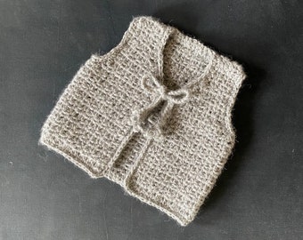 Crochet Pattern - Newborn to 6 yrs Nikki Gilet / Sleeveless top.