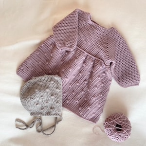 2 padrões de crochê - Vestido + Gorro para Bebê/Criança Pequena Dotty