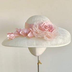 Floral pale pink hat, Statement wide brim hat, elegant wedding hat in ivory, blush pink fascinator for the races, mother of the bride hat