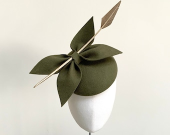 Elegant green felt cocktail hat, statement bow Ascot hat, gold and olive fascinator, ladies day bow hat, gold and green winter wedding hat