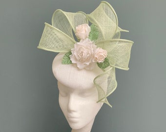 Statement Ascot hat with bow, white and mint green fascinator, elegant pale green wedding hat, small floral pillbox hat, Mother of Bride hat