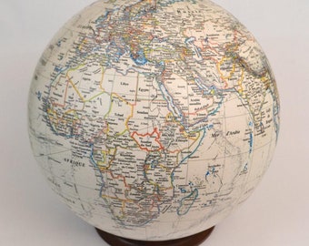 Globe terrestre style ancien ivoire