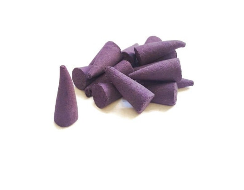 Lavender Scented Incense Cones 15 cone Packet Relaxing Meditation Smudging Vegan and Vegetarian Friendly image 1