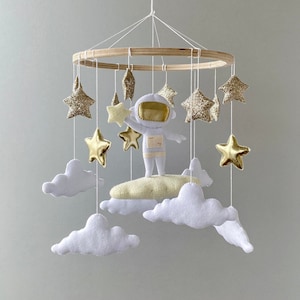 Space mobile nursery, baby mobile astronaut, baby mobile neutral, space baby shower gift, cloud mobile,