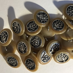 24 Vintage Gloucester Man at the Wheel buttons