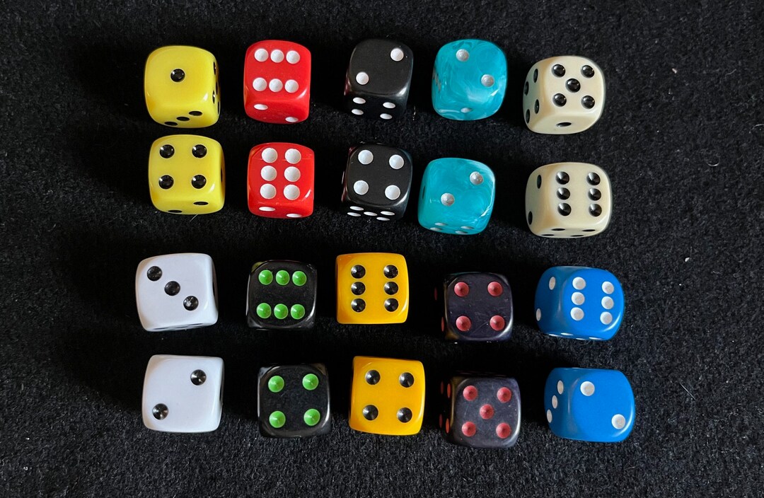 7pcs 6-Sided Game Dice White Dots Rounded Corner Dice For Games And