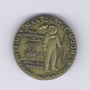 Apollo 11 Moon Landing Commemorative Coin -- Neil Armstrong with American Flag, Lunar Lander, Command Module Pictured, reverse Side Unstruck