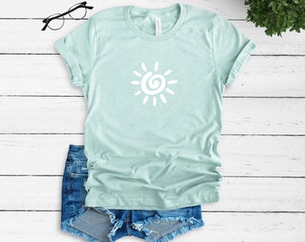 Abstract Sun 1 - T-shirt - Mom Gift - Graphic Tee - Gift For Mom - Gift For Women - tshirt - best friend gift - shirt - gift for her - gift