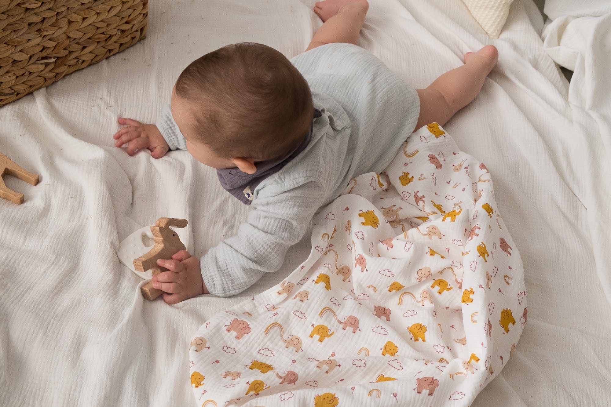 Baby swaddle Double gauze muslin baby blanket Baby decke Etsy