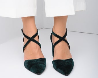 Chaussures à talons en velours vert, chaussures de mariée en velours vert foncé, talons de mariage vert émeraude, talons de mariée à la cheville, talons hauts, bloc de mariée, cadeau pour elle