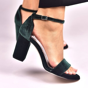 Green Wedding shoes, Wedding heels, Green Heels, Wedding shoes block heel, Bridesmaids shoes, Velvet Shoes, Wedding Heels - VELOUDENIA