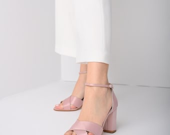 Oudroze satijnen sandalen met blokhak – Handgemaakte Griekse leren schoenen