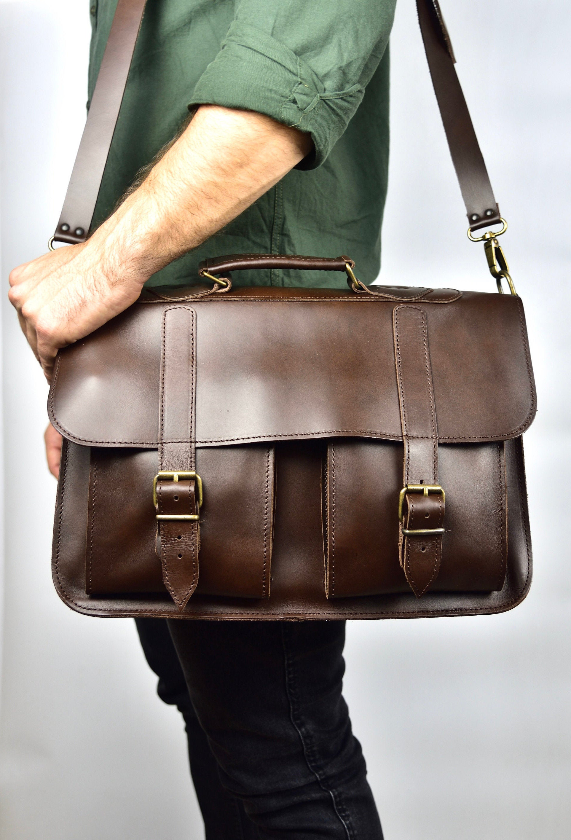 leather messenger bag for men