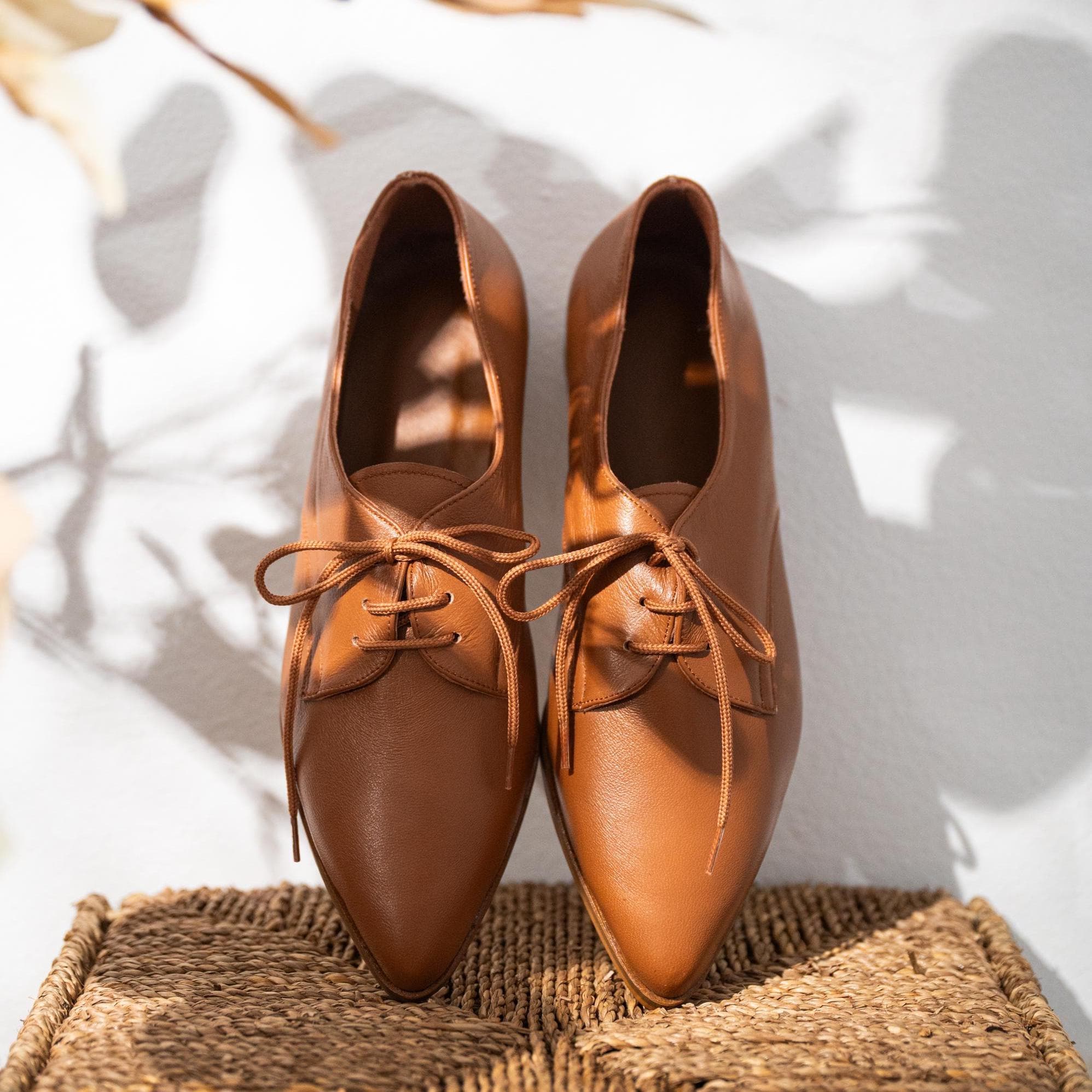 women's dark brown leather dress shoes Handmade Oxford Shoes: Flat Tie Beachy Boho Wedding Dresses Spring Edit 2026 Silk Satin Colors:Coral 792 and breathable