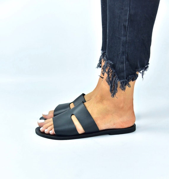 Sandalias negras para mujer Sandalias de cuero Toboganes de | Etsy España