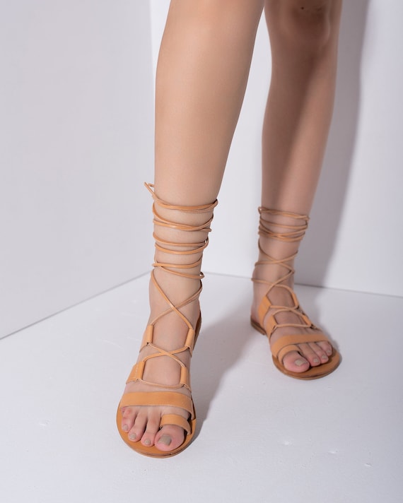 Buy Peach Flat Sandals for Women by METMO Online | Ajio.com